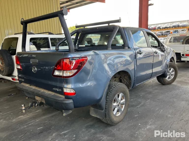 2015 Mazda BT-50 Used VIN MM0UR0YF100487358 – photo 22 2015 Mazda BT-50 Used VIN MM0UR0YF100487358 – photo 22