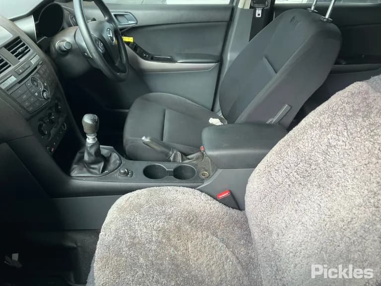 2017 Mazda BT-50 Used VIN MM0UR0YG100679357 – photo 17 2017 Mazda BT-50 Used VIN MM0UR0YG100679357 – photo 17