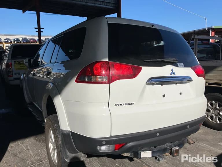 2013 Mitsubishi Challenger Used VIN MMAGYKH40EF000931 – odometer reading 2013 Mitsubishi Challenger Used VIN MMAGYKH40EF000931 – odometer reading