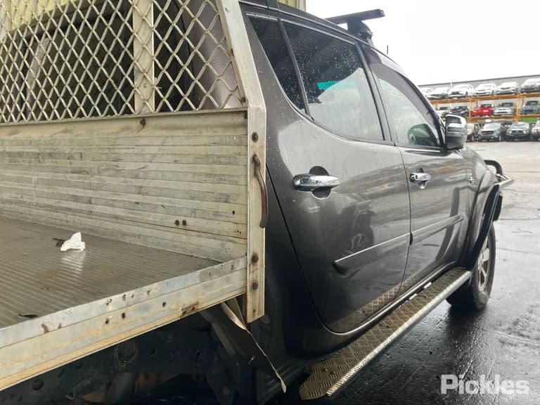 2013 Mitsubishi Triton Used VIN MMAJNKB40DD007367 – photo 11 2013 Mitsubishi Triton Used VIN MMAJNKB40DD007367 – photo 11