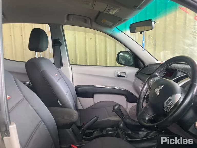 2013 Mitsubishi Triton Used VIN MMAJNKB40DD007367 – photo 23 2013 Mitsubishi Triton Used VIN MMAJNKB40DD007367 – photo 23