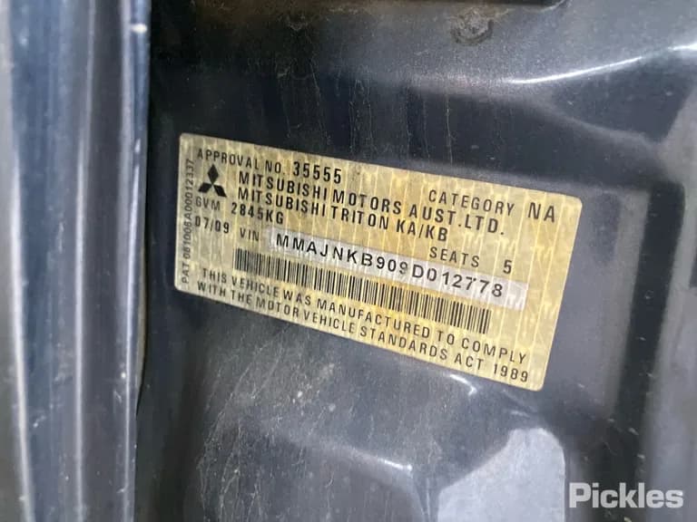 2009 Mitsubishi Triton Used VIN MMAJNKB909D012778 – front exterior 2009 Mitsubishi Triton Used VIN MMAJNKB909D012778 – front exterior