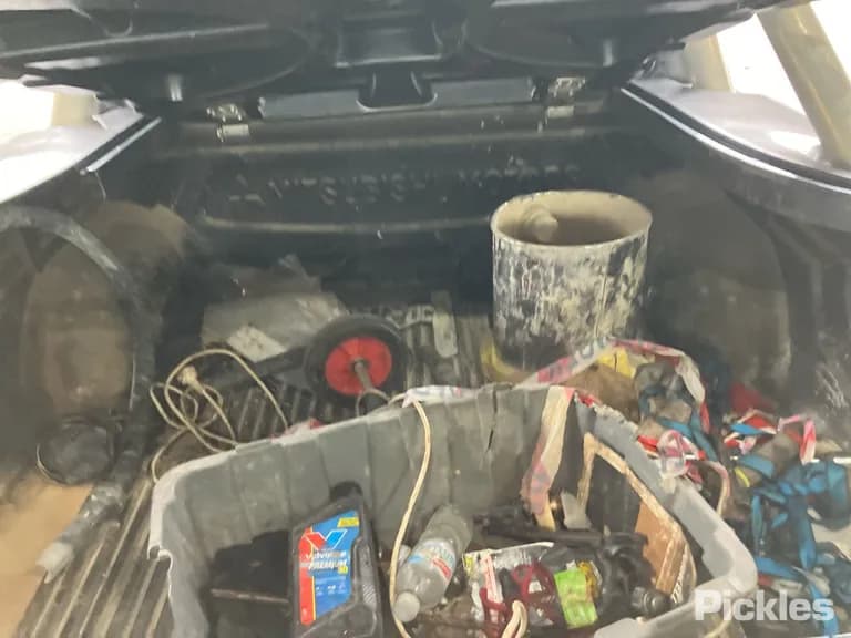 2009 Mitsubishi Triton Used VIN MMAJNKB909D012778 – trunk area 2009 Mitsubishi Triton Used VIN MMAJNKB909D012778 – trunk area