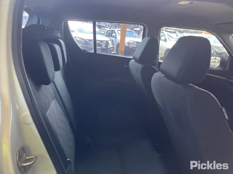 2013 Suzuki Swift Used VIN MMSHZC82S00104016 – side profile 2013 Suzuki Swift Used VIN MMSHZC82S00104016 – side profile