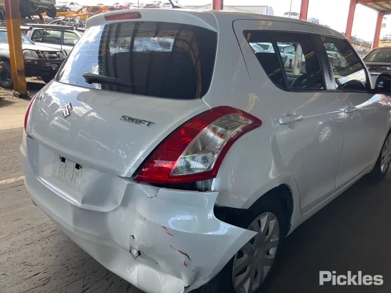 2013 Suzuki Swift Used VIN MMSHZC82S00104016 – photo 11 2013 Suzuki Swift Used VIN MMSHZC82S00104016 – photo 11