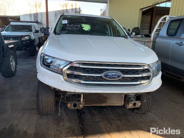 2020 Ford Everest Used VIN MNAAXXMAWALK27221 – rear exterior 2020 Ford Everest Used VIN MNAAXXMAWALK27221 – rear exterior