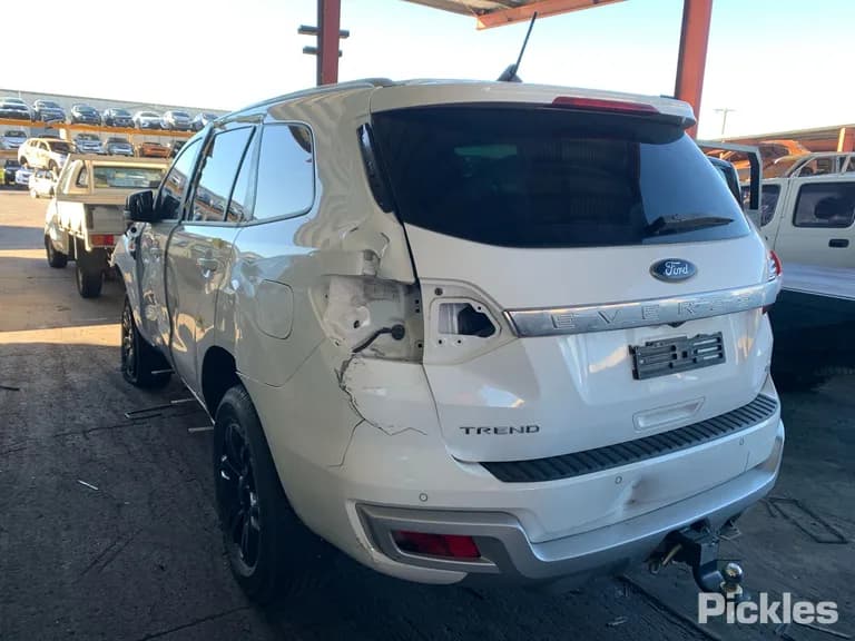 2020 Ford Everest Used VIN MNAAXXMAWALK27221 – exterior detail 2020 Ford Everest Used VIN MNAAXXMAWALK27221 – exterior detail