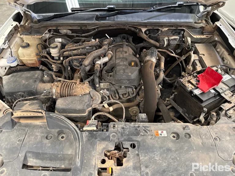 2022 Ford Ranger Used VIN MNACMEF60NW237261 – engine bay 2022 Ford Ranger Used VIN MNACMEF60NW237261 – engine bay
