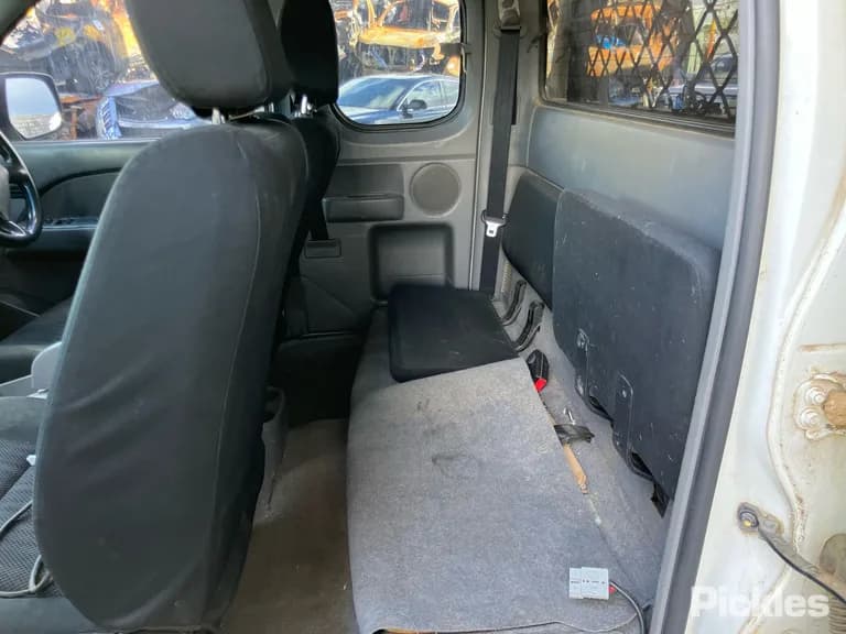 2010 Ford Ranger Used VIN MNALS1E90AW872239 – engine bay 2010 Ford Ranger Used VIN MNALS1E90AW872239 – engine bay