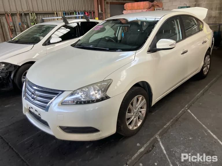 2013 Nissan Pulsar Used VIN MNTBAAB17A0011080 – interior seats 2013 Nissan Pulsar Used VIN MNTBAAB17A0011080 – interior seats