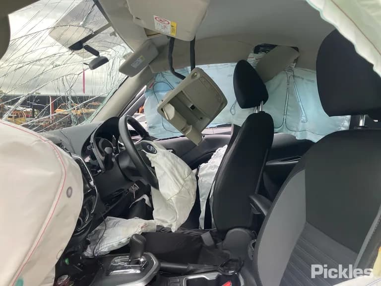 2021 Nissan Navara Used VIN MNTBBND23A0000199 – photo 14 2021 Nissan Navara Used VIN MNTBBND23A0000199 – photo 14