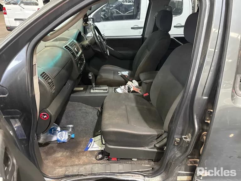 2010 Nissan Navara Used VIN MNTVCUD40A0002830 – photo 21 2010 Nissan Navara Used VIN MNTVCUD40A0002830 – photo 21