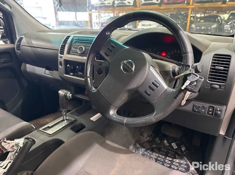 2010 Nissan Navara Used VIN MNTVCUD40A0002830 – photo 24 2010 Nissan Navara Used VIN MNTVCUD40A0002830 – photo 24