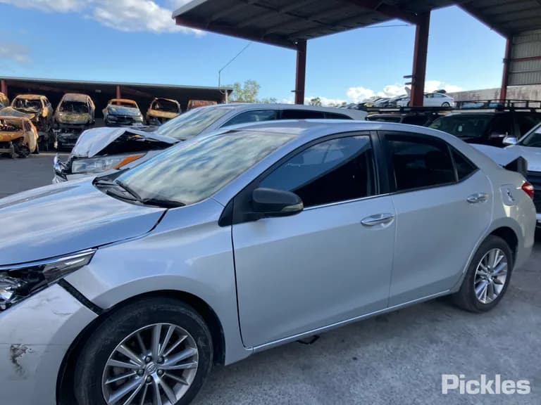 2014 Toyota Corolla Used VIN MR053REH205253269 – dashboard 2014 Toyota Corolla Used VIN MR053REH205253269 – dashboard