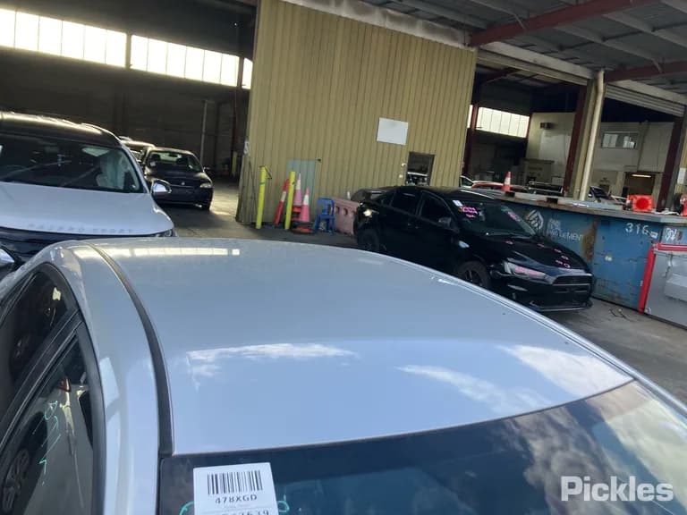 2014 Toyota Corolla Used VIN MR053REH205253269 – exterior detail 2014 Toyota Corolla Used VIN MR053REH205253269 – exterior detail