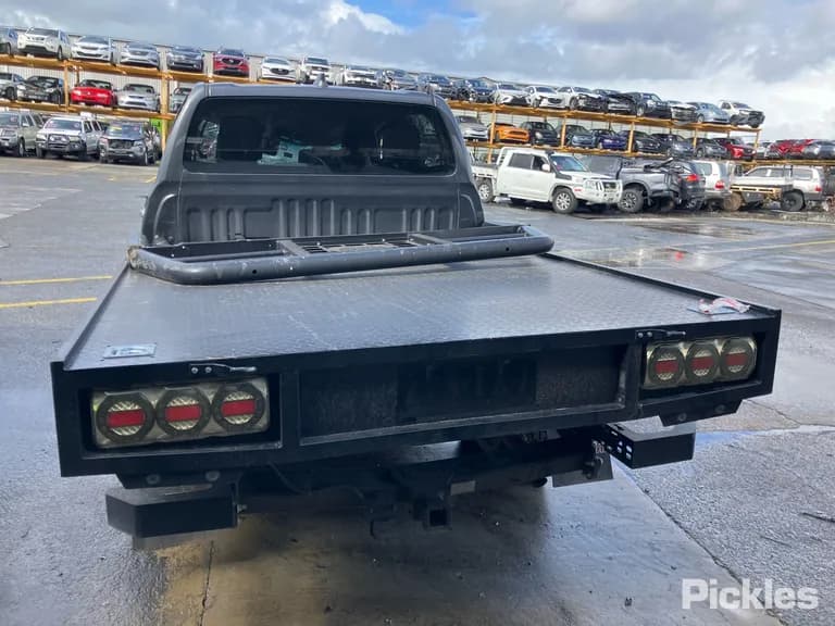 2024 Toyota Hilux Used VIN MR0BA3CD600088768 – side profile 2024 Toyota Hilux Used VIN MR0BA3CD600088768 – side profile