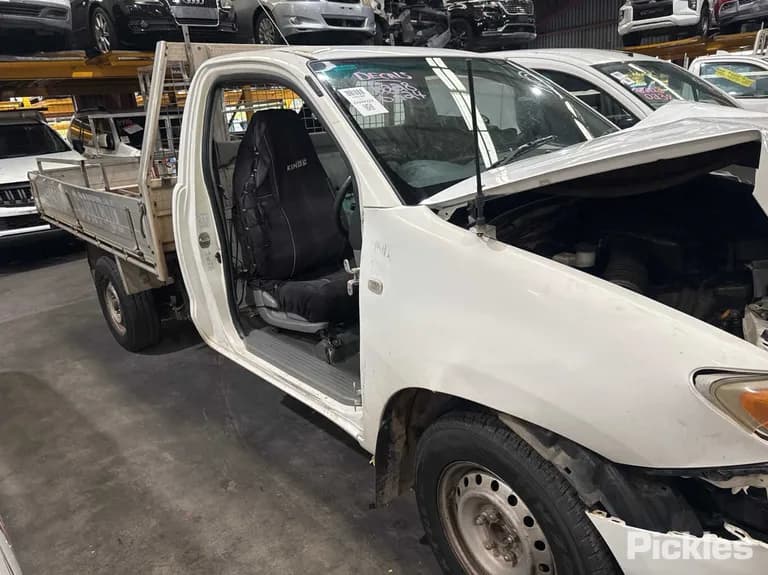 2008 Toyota Hilux Used VIN MR0CU12G800006728 – side profile 2008 Toyota Hilux Used VIN MR0CU12G800006728 – side profile
