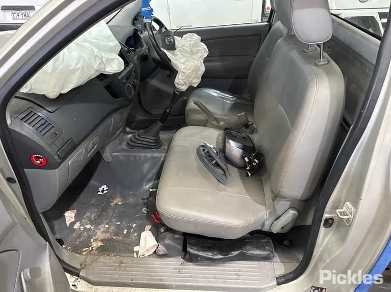 2011 Toyota Hilux Used VIN MR0CX12G700071870 – photo 18 2011 Toyota Hilux Used VIN MR0CX12G700071870 – photo 18