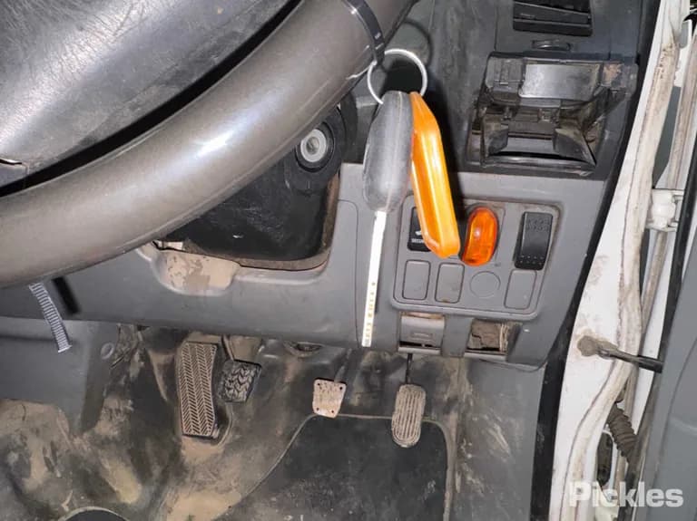 2007 Toyota Hilux Used VIN MR0CX12G900029104 – photo 14 2007 Toyota Hilux Used VIN MR0CX12G900029104 – photo 14