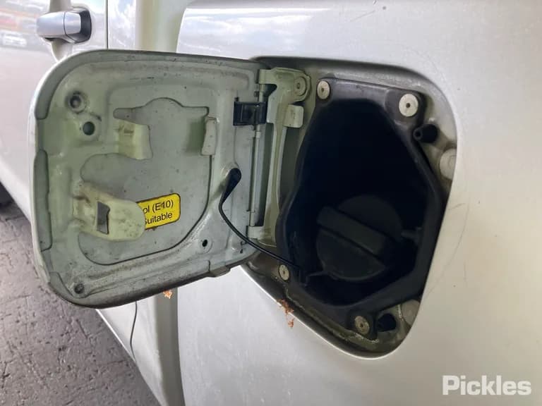 2008 Toyota Hilux Used VIN MR0EX12G302018144 – rear exterior 2008 Toyota Hilux Used VIN MR0EX12G302018144 – rear exterior