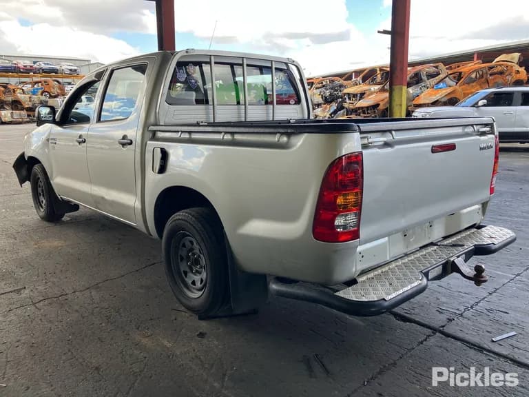 2008 Toyota Hilux Used VIN MR0EX12G302018144 – dashboard 2008 Toyota Hilux Used VIN MR0EX12G302018144 – dashboard