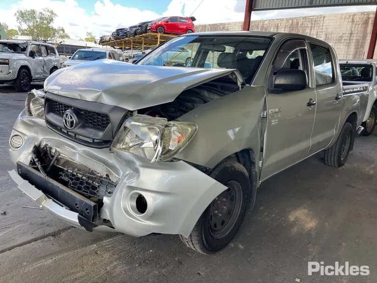 2008 Toyota Hilux Used VIN MR0EX12G302018144 – undercarriage 2008 Toyota Hilux Used VIN MR0EX12G302018144 – undercarriage