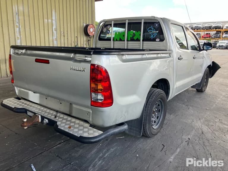 2008 Toyota Hilux Used VIN MR0EX12G302018144 – photo 17 2008 Toyota Hilux Used VIN MR0EX12G302018144 – photo 17
