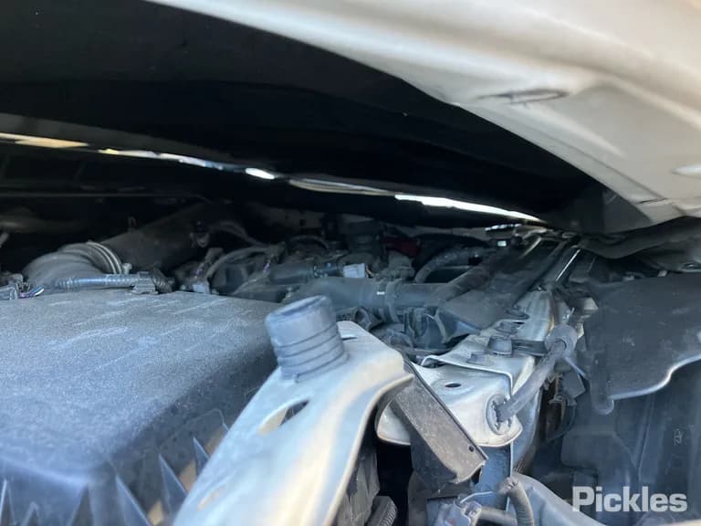 2016 Toyota Hilux Used VIN MR0EX3CB801107499 – engine bay 2016 Toyota Hilux Used VIN MR0EX3CB801107499 – engine bay