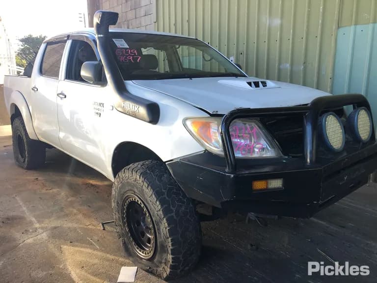 2007 Toyota Hilux Used VIN MR0FZ22G801016142 – exterior detail 2007 Toyota Hilux Used VIN MR0FZ22G801016142 – exterior detail