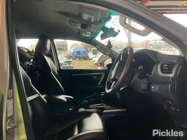 2019 Toyota Fortuner Used VIN MR0HA3FS800066212 – front exterior 2019 Toyota Fortuner Used VIN MR0HA3FS800066212 – front exterior