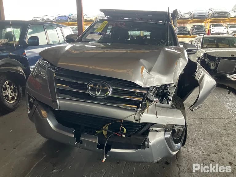 2019 Toyota Fortuner Used VIN MR0HA3FS800066212 – side profile 2019 Toyota Fortuner Used VIN MR0HA3FS800066212 – side profile