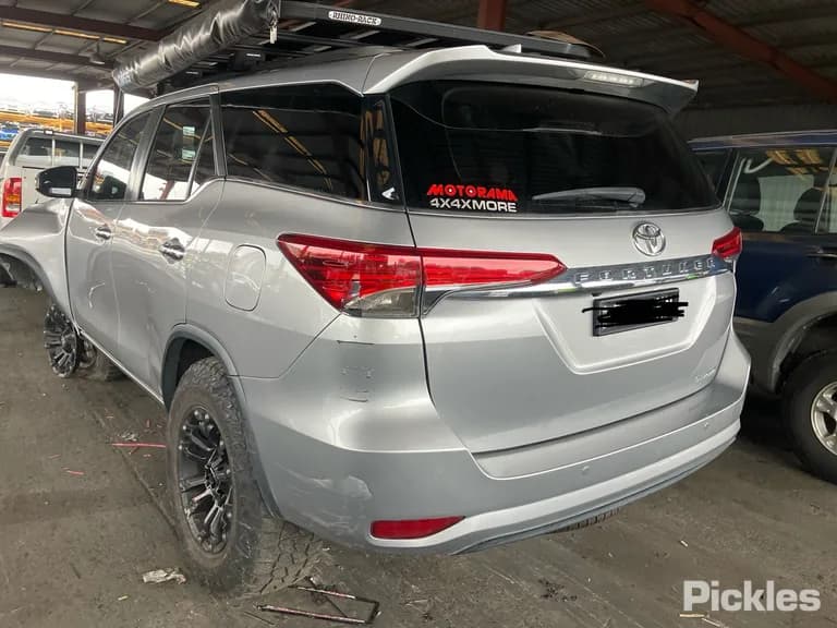 2019 Toyota Fortuner Used VIN MR0HA3FS800066212 – exterior detail 2019 Toyota Fortuner Used VIN MR0HA3FS800066212 – exterior detail