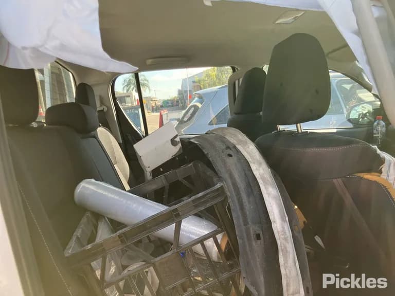 2024 Toyota Hilux Used VIN MR0JA3DD300353494 – photo 12 2024 Toyota Hilux Used VIN MR0JA3DD300353494 – photo 12