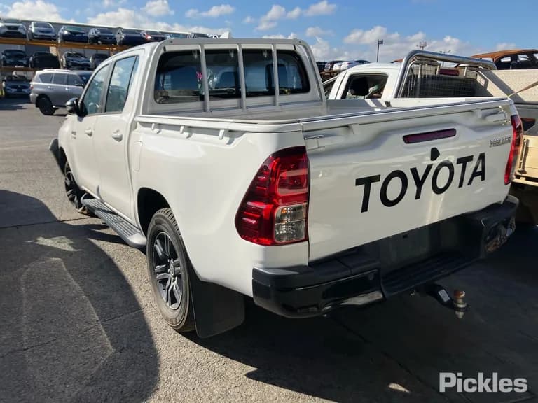 2024 Toyota Hilux Used VIN MR0JA3DD300353494 – photo 24 2024 Toyota Hilux Used VIN MR0JA3DD300353494 – photo 24