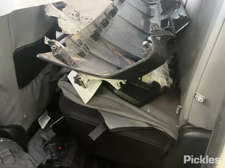 2025 Toyota Hilux Used VIN MR0KA3CD306821730 – trunk area 2025 Toyota Hilux Used VIN MR0KA3CD306821730 – trunk area