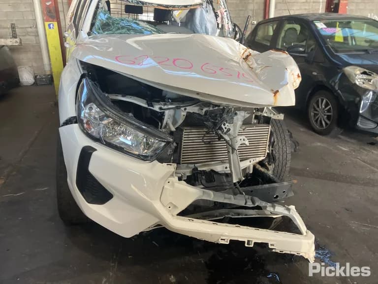 2025 Toyota Hilux Used VIN MR0KA3CD306821730 – photo 11 2025 Toyota Hilux Used VIN MR0KA3CD306821730 – photo 11