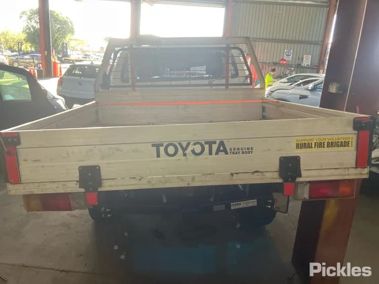 2025 Toyota Hilux Used VIN MR0KA3CD306821730 – photo 14 2025 Toyota Hilux Used VIN MR0KA3CD306821730 – photo 14