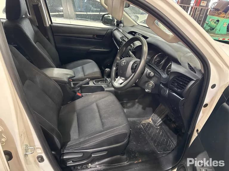2022 Toyota Hilux Used VIN MR0KA3CD801280008 – front exterior 2022 Toyota Hilux Used VIN MR0KA3CD801280008 – front exterior