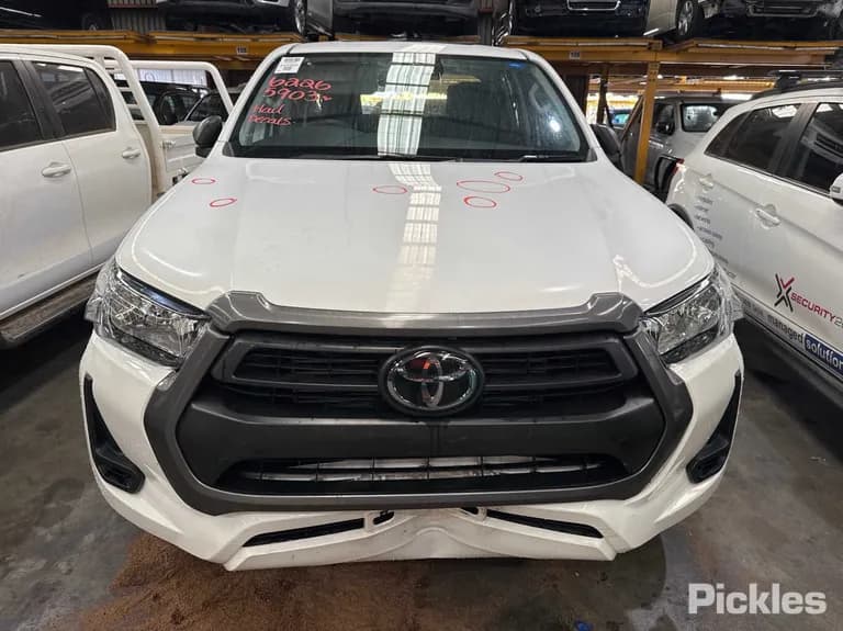 2022 Toyota Hilux Used VIN MR0KA3CD801280008 – photo 13 2022 Toyota Hilux Used VIN MR0KA3CD801280008 – photo 13