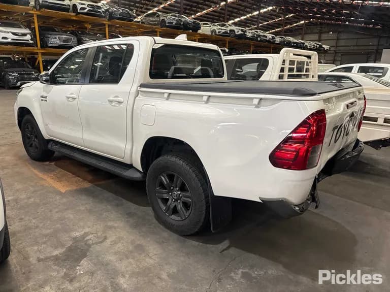 2022 Toyota Hilux Used VIN MR0KA3CD801280008 – photo 17 2022 Toyota Hilux Used VIN MR0KA3CD801280008 – photo 17