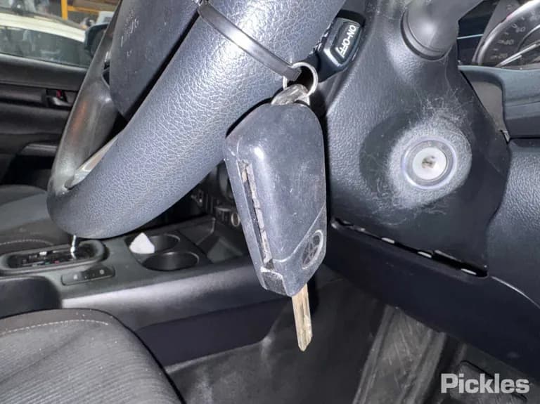 2022 Toyota Hilux Used VIN MR0KA3CD801280008 – photo 28 2022 Toyota Hilux Used VIN MR0KA3CD801280008 – photo 28