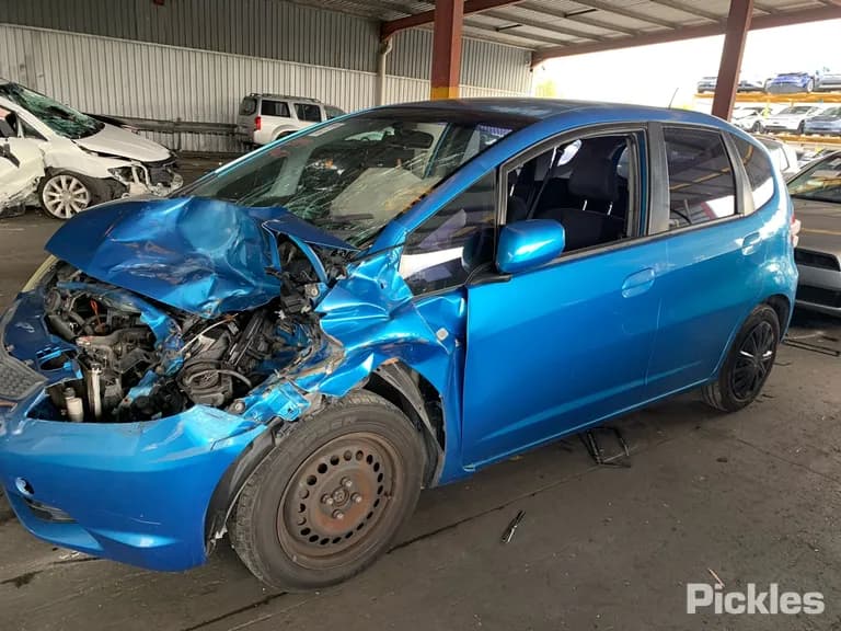 2010 Honda Jazz Used VIN MRHGE8750AP040314 – undercarriage 2010 Honda Jazz Used VIN MRHGE8750AP040314 – undercarriage