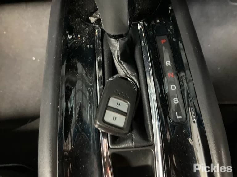 2016 Honda HR-V Used VIN MRHRU5850GP063454 – photo 12 2016 Honda HR-V Used VIN MRHRU5850GP063454 – photo 12