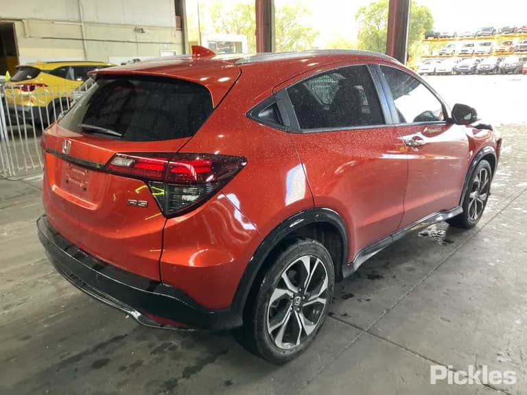 2019 Honda HR-V Used VIN MRHRU5890JP061868 – side profile 2019 Honda HR-V Used VIN MRHRU5890JP061868 – side profile