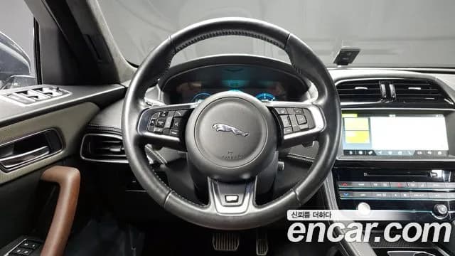 2017 Jaguar F-PACE 30d S Sold VIN SADCA2BK3HA884854 – interior seats 2017 Jaguar F-PACE 30d S Sold VIN SADCA2BK3HA884854 – interior seats