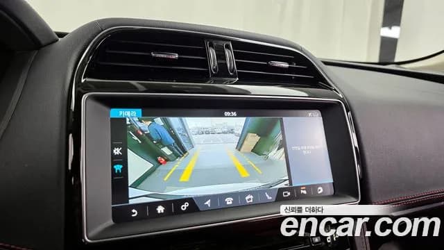 2019 Jaguar F-PACE 20d R-Sport Sold VIN SADCA2BN6KA363726 – interior seats 2019 Jaguar F-PACE 20d R-Sport Sold VIN SADCA2BN6KA363726 – interior seats