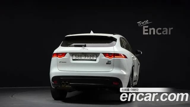 2019 Jaguar F-PACE 20d R-Sport Sold VIN SADCA2BN6KA363726 – engine bay 2019 Jaguar F-PACE 20d R-Sport Sold VIN SADCA2BN6KA363726 – engine bay