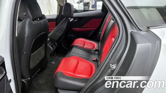 2019 Jaguar F-PACE 20d R-Sport Sold VIN SADCA2BN6KA363726 – photo 17 2019 Jaguar F-PACE 20d R-Sport Sold VIN SADCA2BN6KA363726 – photo 17