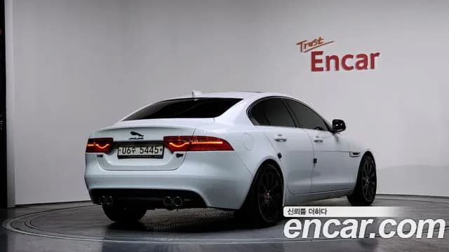 2017 Jaguar XE 20d Perstige AWD Sold VIN SAJAA4BN2HCP13186 – photo 15 2017 Jaguar XE 20d Perstige AWD Sold VIN SAJAA4BN2HCP13186 – photo 15
