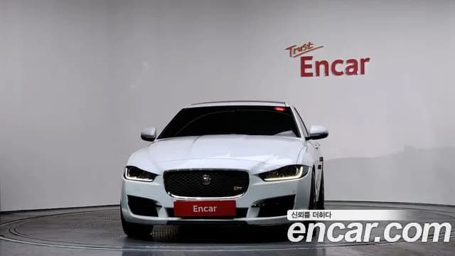 2017 Jaguar XE 20d Perstige AWD Sold VIN SAJAA4BN2HCP13186 – photo 16 2017 Jaguar XE 20d Perstige AWD Sold VIN SAJAA4BN2HCP13186 – photo 16